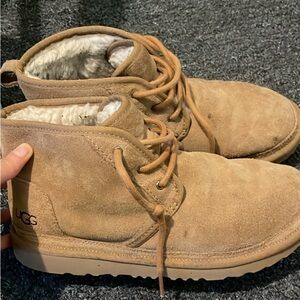 Brown neumel uggs size 6 women’s